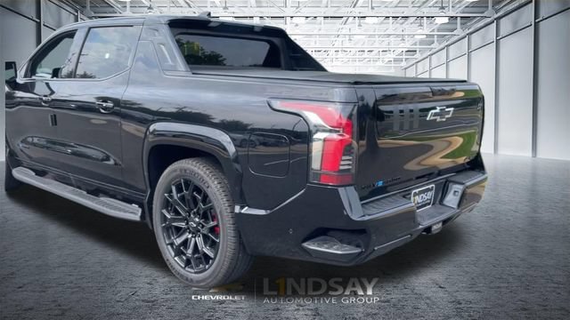 New 2026 Chevrolet Silverado EV 4x4 Crew Cab image 4