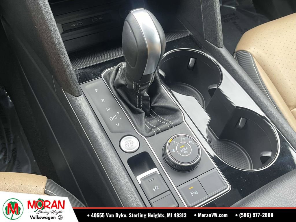 Certified 2023 Volkswagen Atlas Cross Sport SE w/ Black Wheel Package AWD/4WD image 30