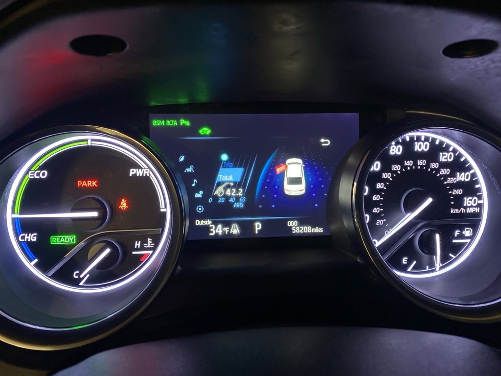 Used 2018 Toyota Camry XLE image 17