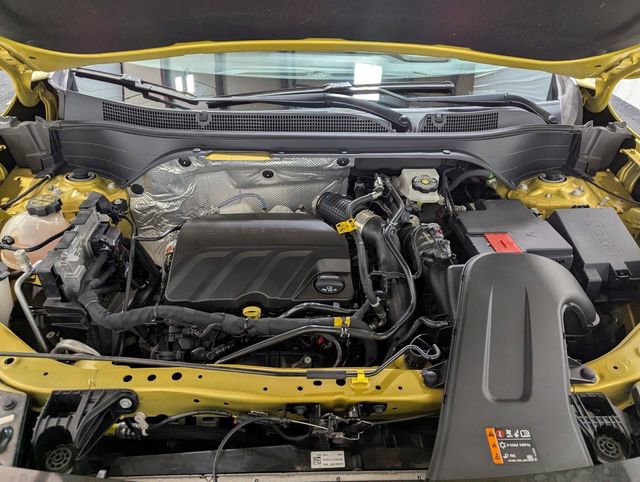 Used 2024 Chevrolet Trax ACTIV w/ Sunroof Package image 28