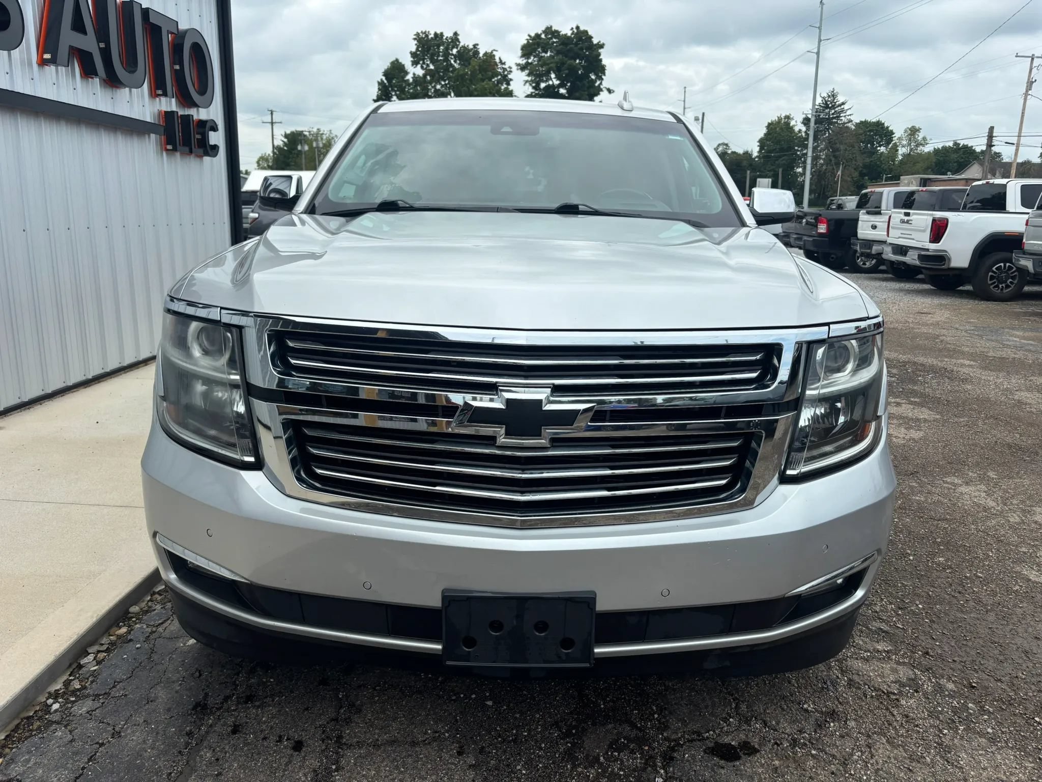 Used 2018 Chevrolet Tahoe Premier AWD/4WD image 12