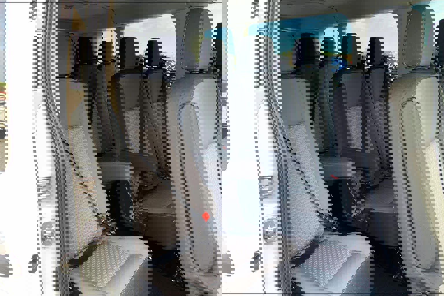 Used 2023 Ford Transit 350 XLT image 36