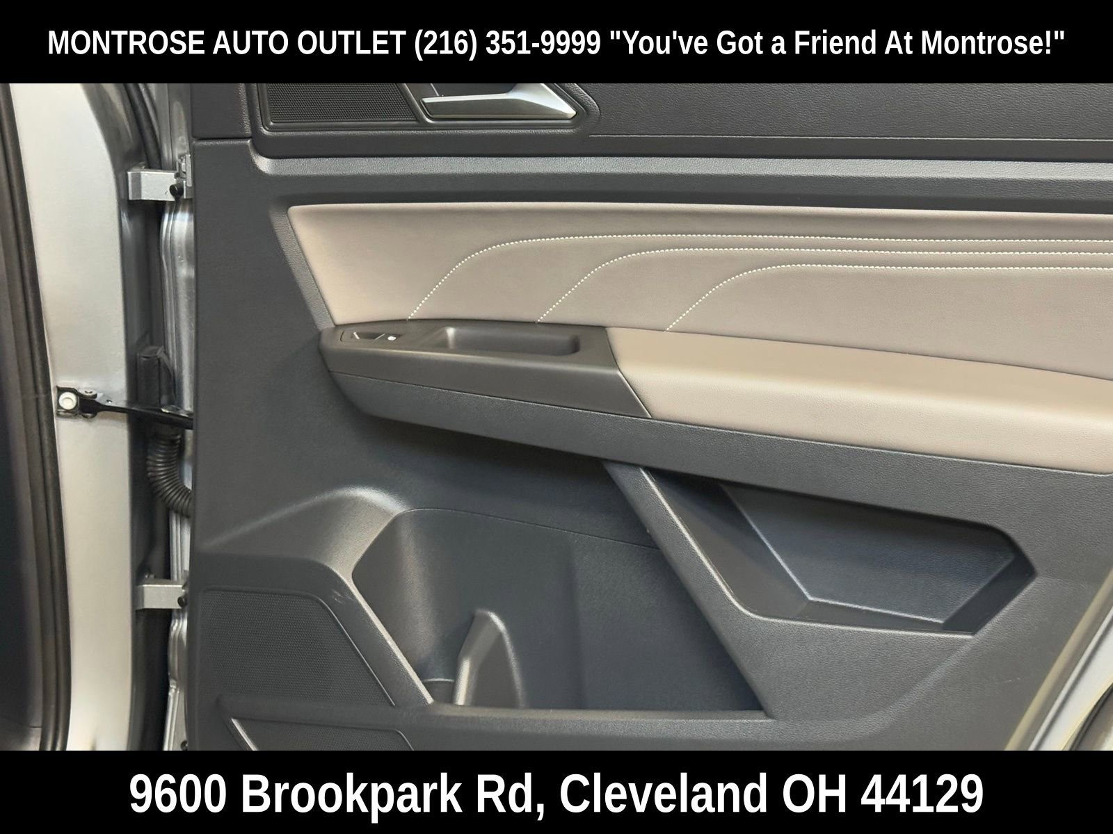 Used 2022 Volkswagen Atlas Cross Sport SEL R-Line image 43