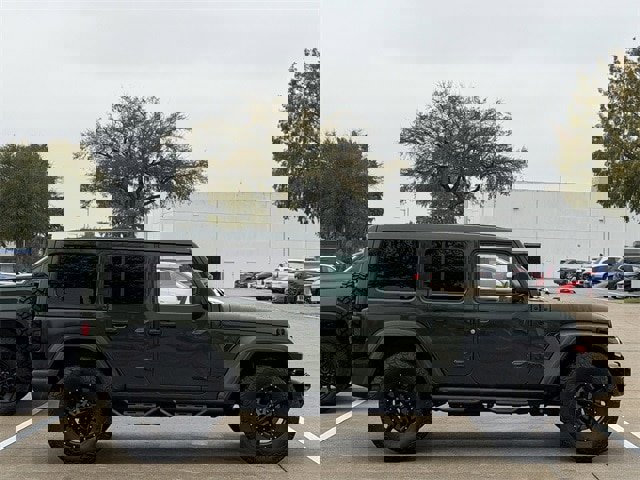 Used 2022 Jeep Wrangler Unlimited Sport image 3