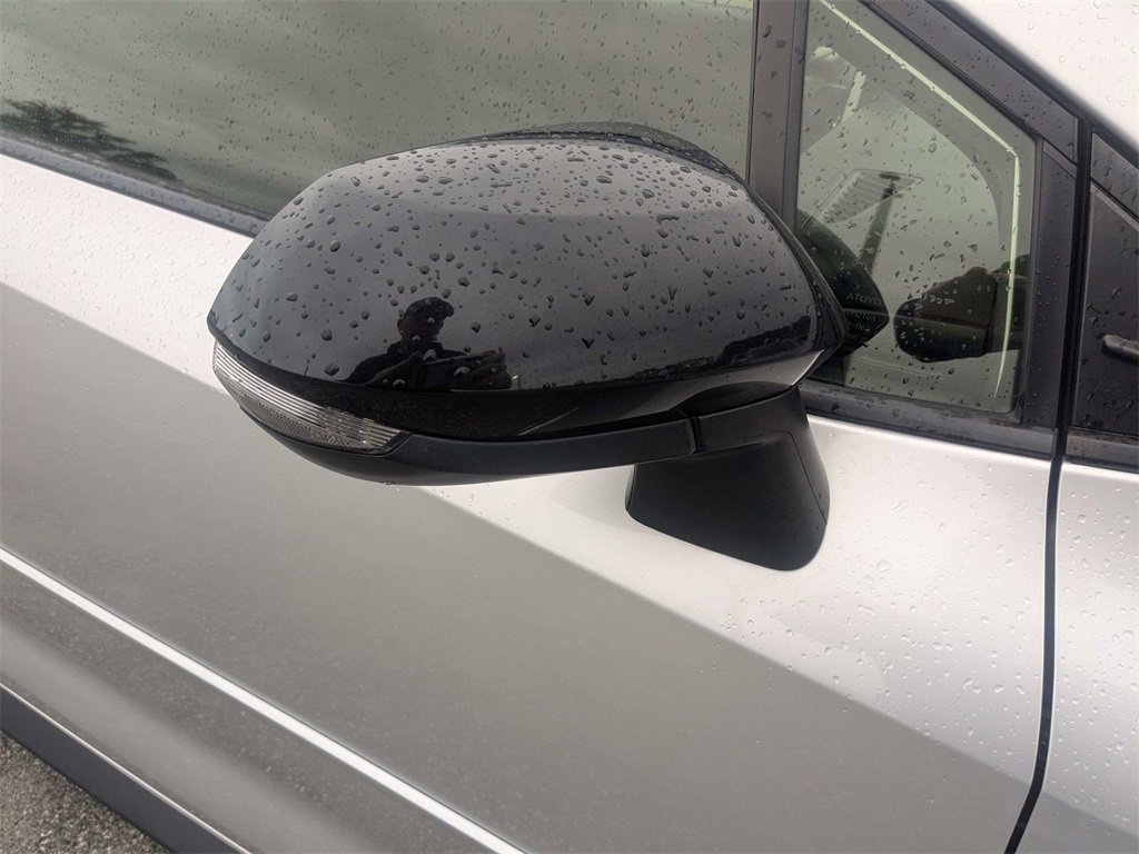 Used 2020 Toyota Corolla SE image 11