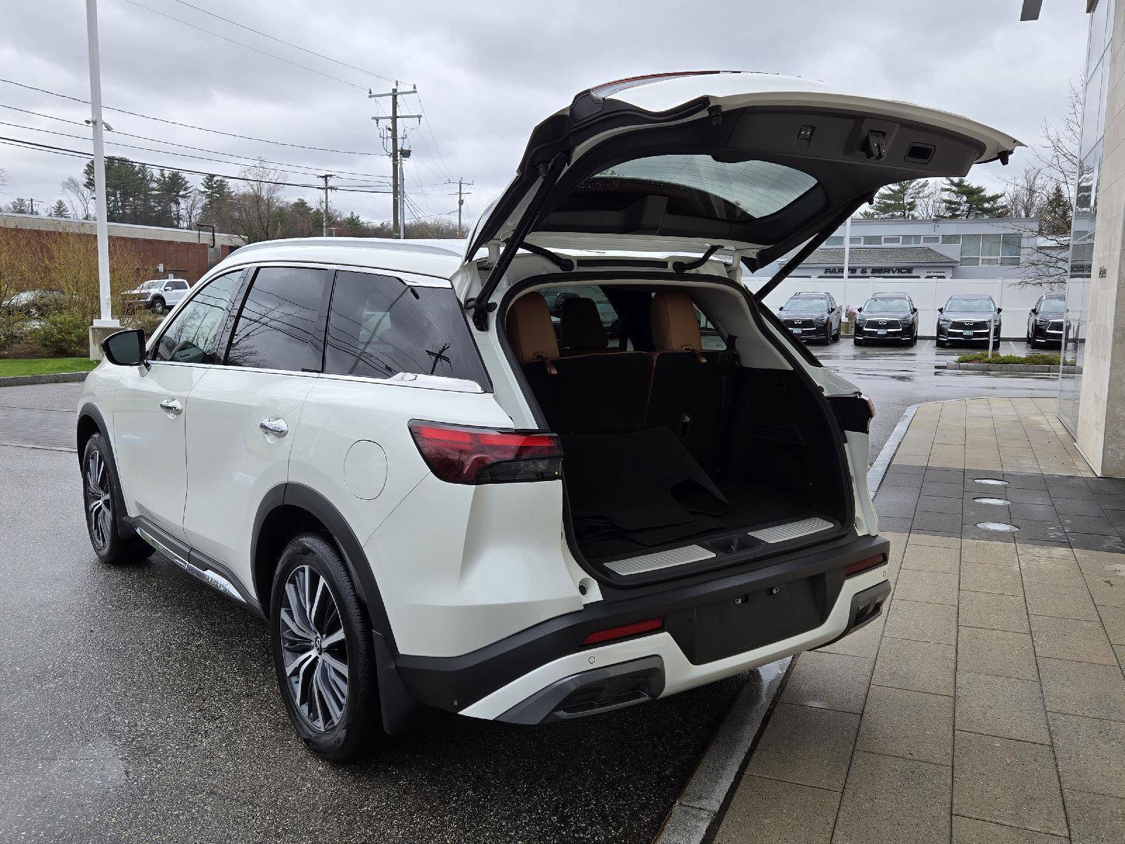 Certified 2023 INFINITI QX60 Sensory w/ Vision Package image 21