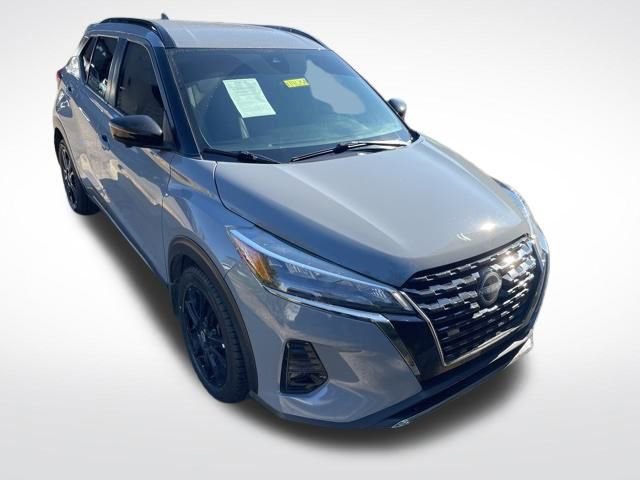 Used 2024 Nissan Kicks SR w/ SR Premium Package image 10
