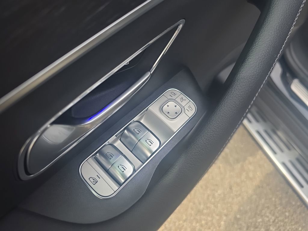 New 2026 Mercedes-Benz GLS 450 4MATIC image 11