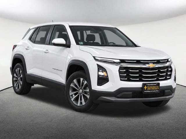 Used 2026 Chevrolet Equinox LT AWD/4WD image 2
