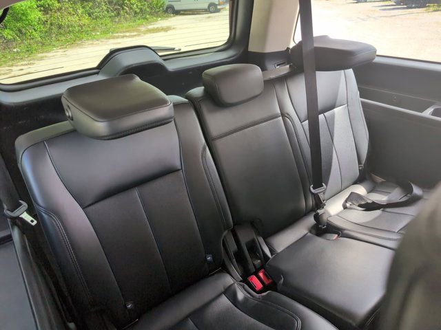 Used 2024 Ford Expedition Max XLT image 30