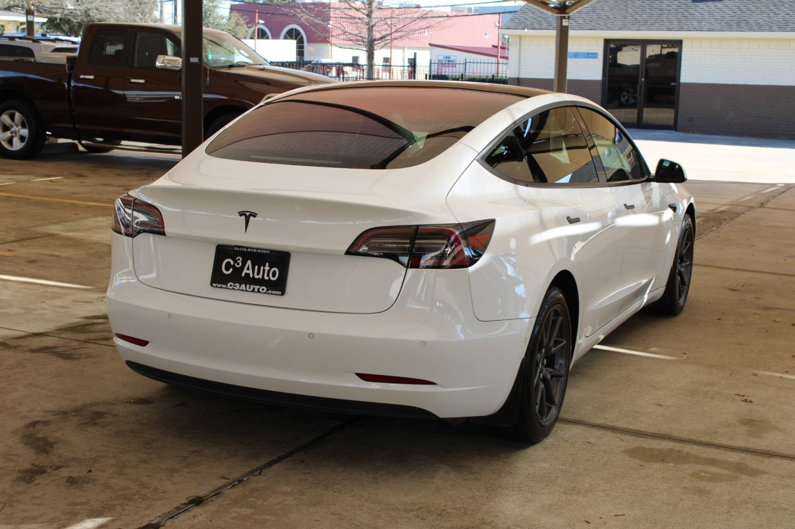 Used 2018 Tesla Model 3 Long Range image 10