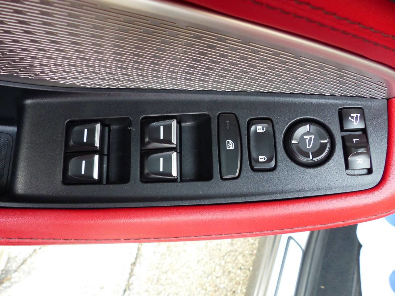 Used 2023 Acura MDX A-Spec image 21