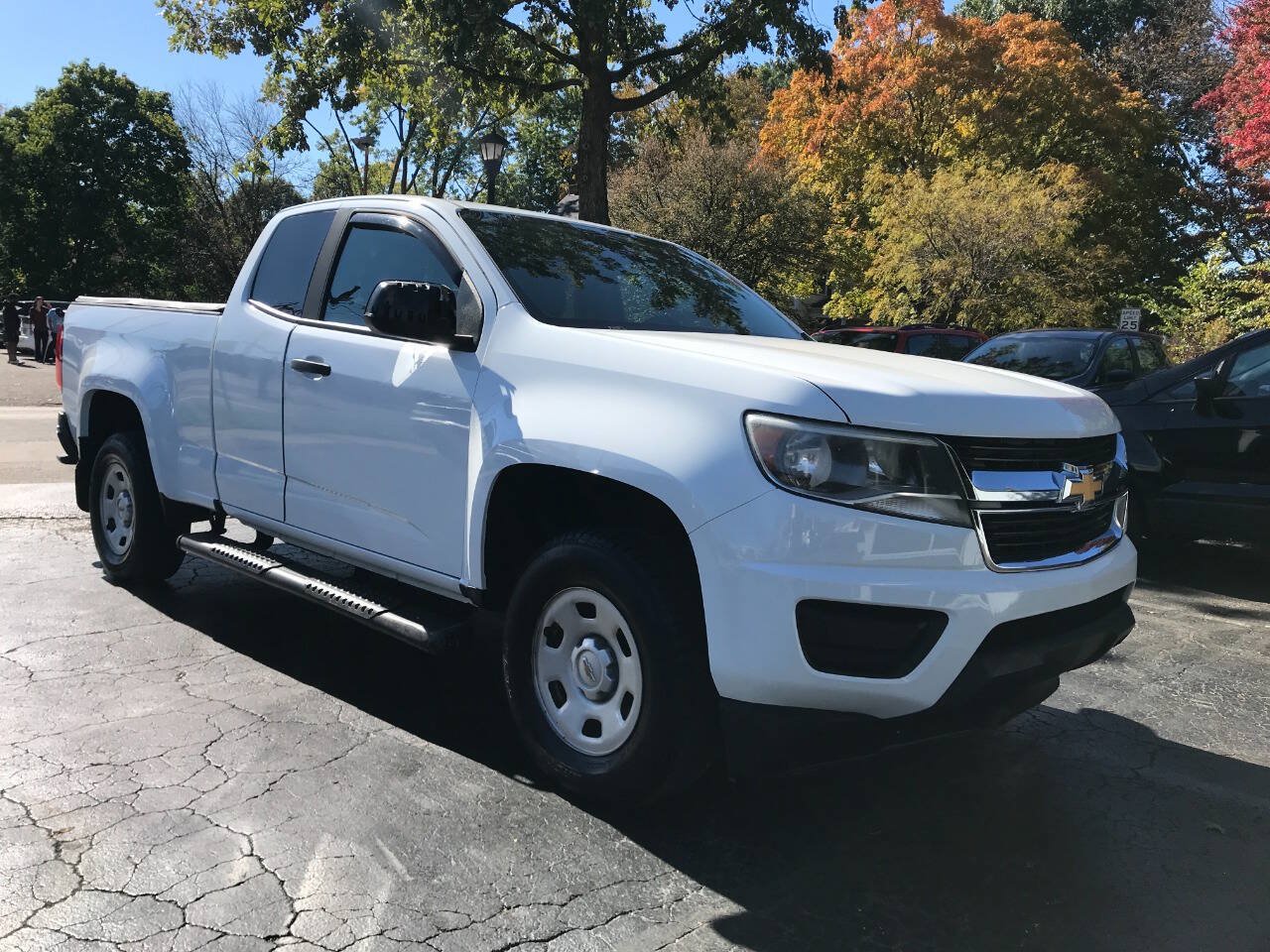 Used 2018 Chevrolet Colorado W/T w/ WT Convenience Package RWD image 2