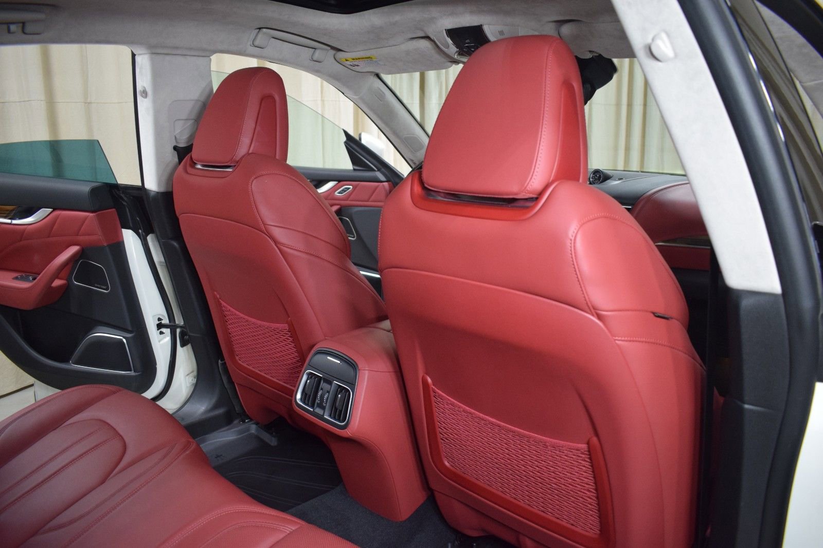 Used 2022 Maserati Levante Modena image 21