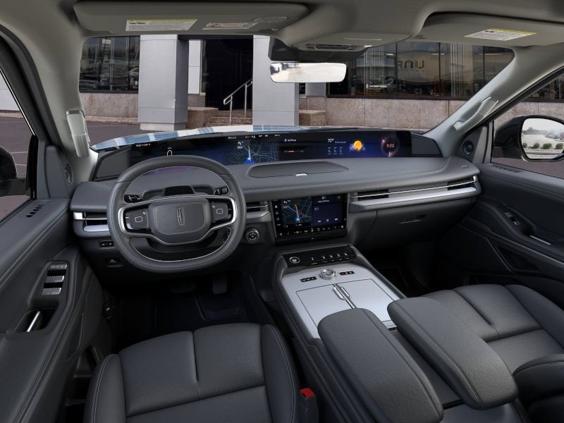 New 2026 Lincoln Navigator Reserve AWD/4WD image 9