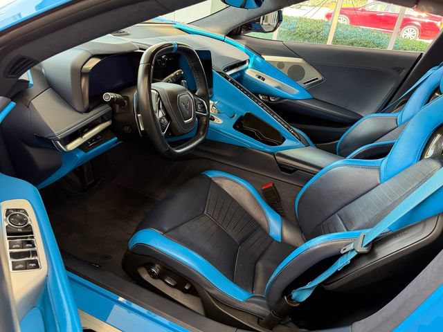 Used 2021 Chevrolet Corvette Stingray Premium Conv w/ Z51 Performance Package RWD image 6