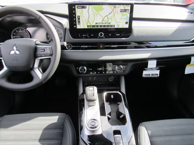 New 2026 Mitsubishi Outlander LE FWD image 18
