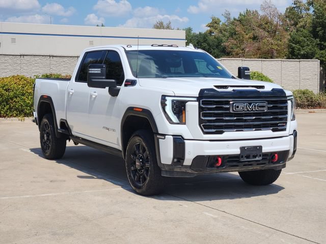 Used 2025 GMC Sierra 2500 AT4 w/ AT4 Premium Plus Package AWD/4WD image 3