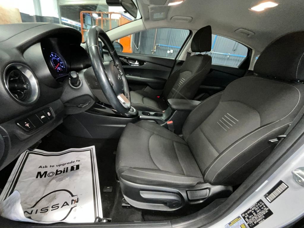 Used 2019 Kia Forte S image 29
