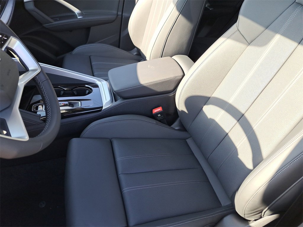 New 2025 Audi Q5 Premium Plus image 18