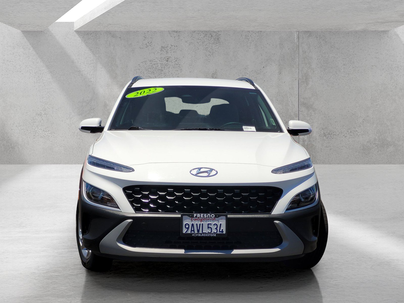 Used 2022 Hyundai Kona SEL w/ Cargo Package FWD image 2