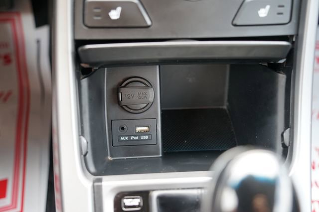 Used 2016 Hyundai Elantra Limited FWD image 15