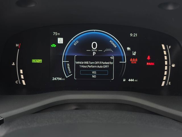 Used 2025 Toyota Camry SE w/ Convenience Package image 18