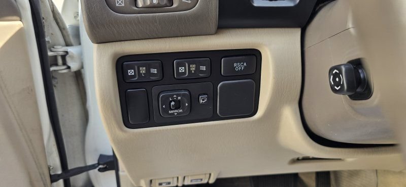 Used 2003 Lexus LX 470 4WD image 19