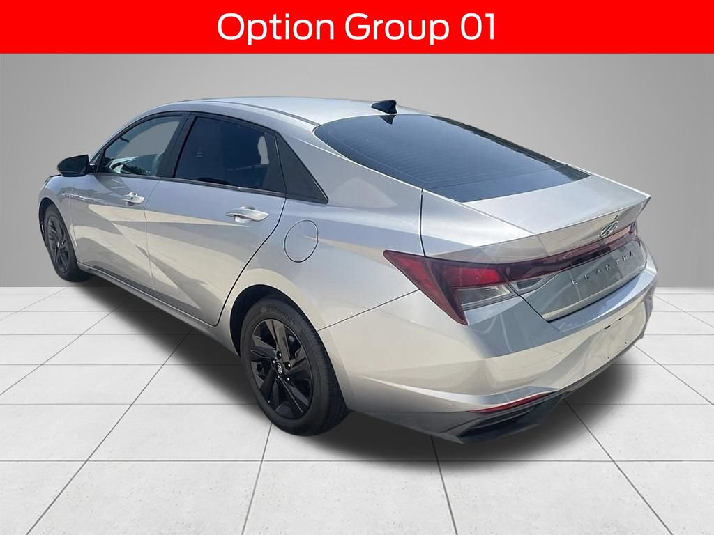 Used 2022 Hyundai Elantra SEL FWD image 6