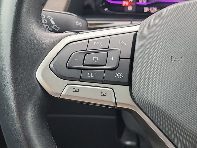Certified 2024 Volkswagen Atlas SEL Premium R-Line AWD/4WD image 21