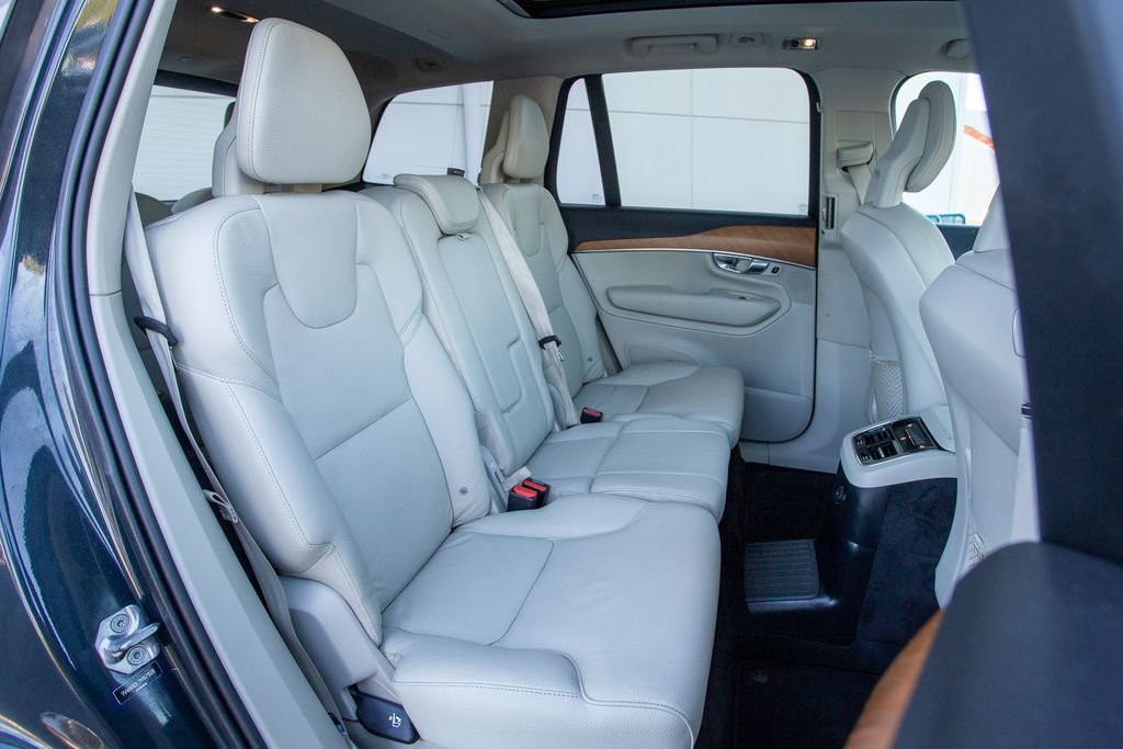 Used 2021 Volvo XC90 T8 Inscription Expression w/ Protection Package Premier AWD/4WD image 23