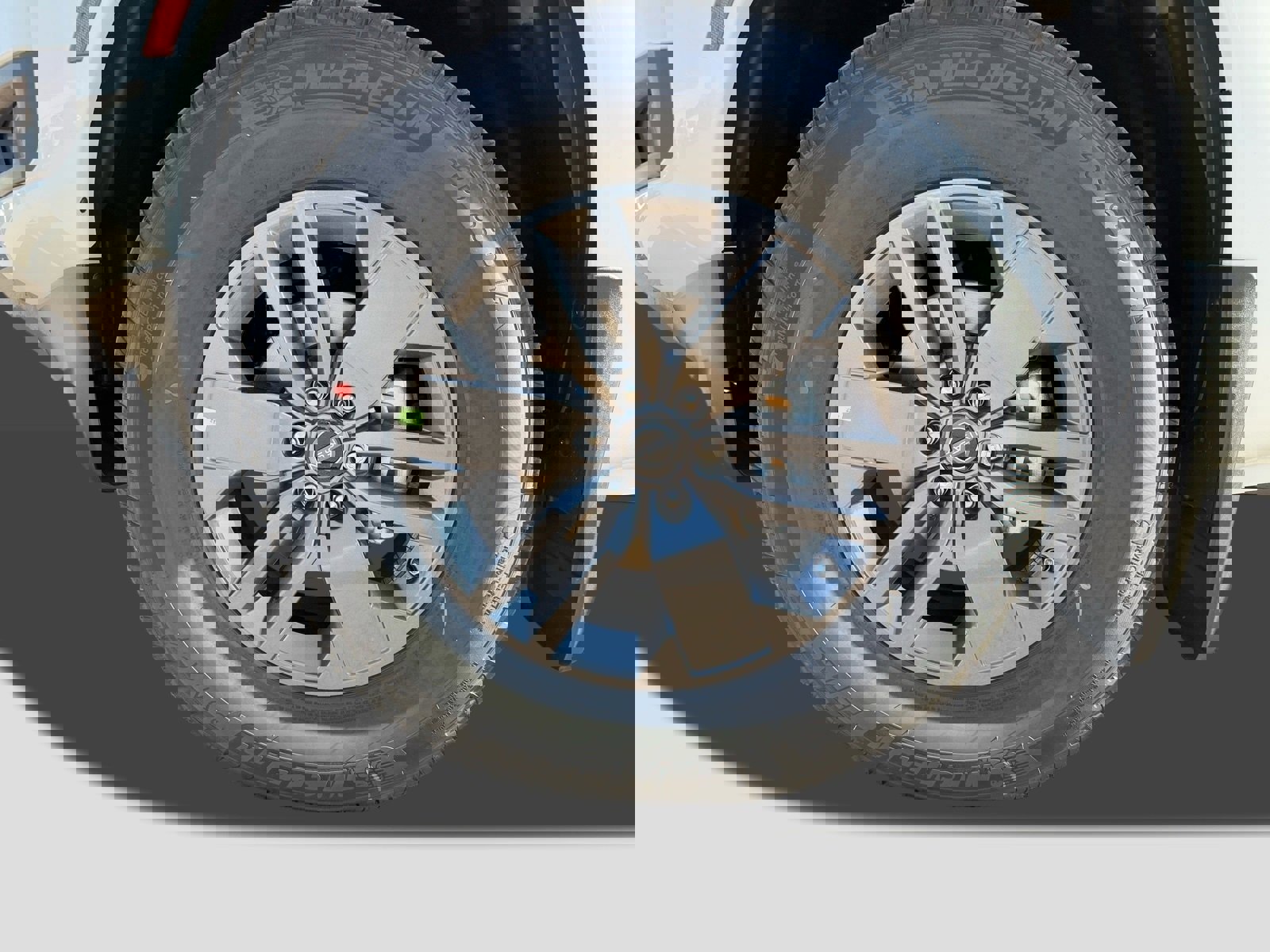 New 2025 Nissan Frontier SV w/ SV Convenience Package image 8