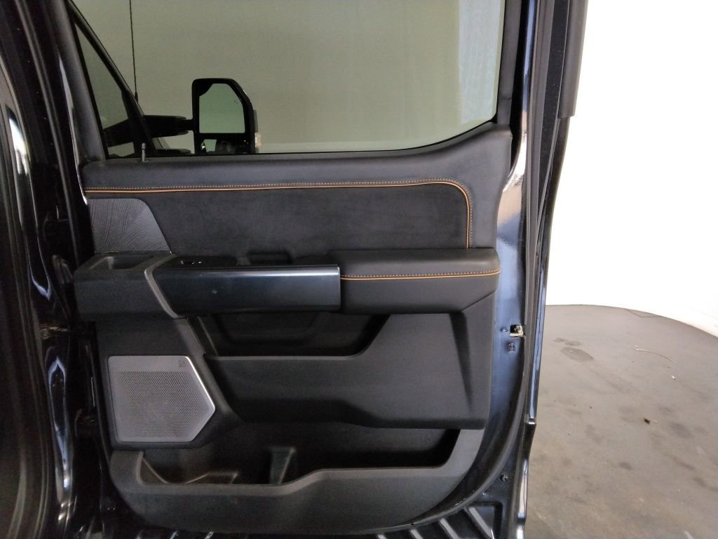 Used 2024 Ford F250 Platinum image 47