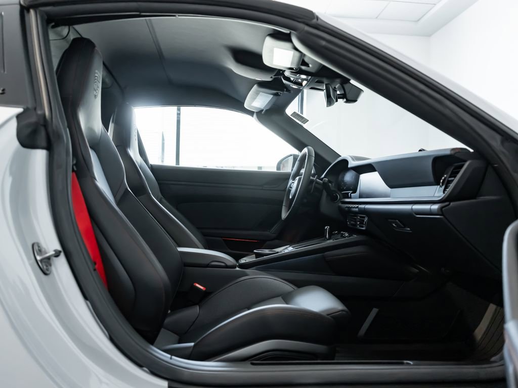 Certified 2026 Porsche 911 Targa 4 GTS image 26