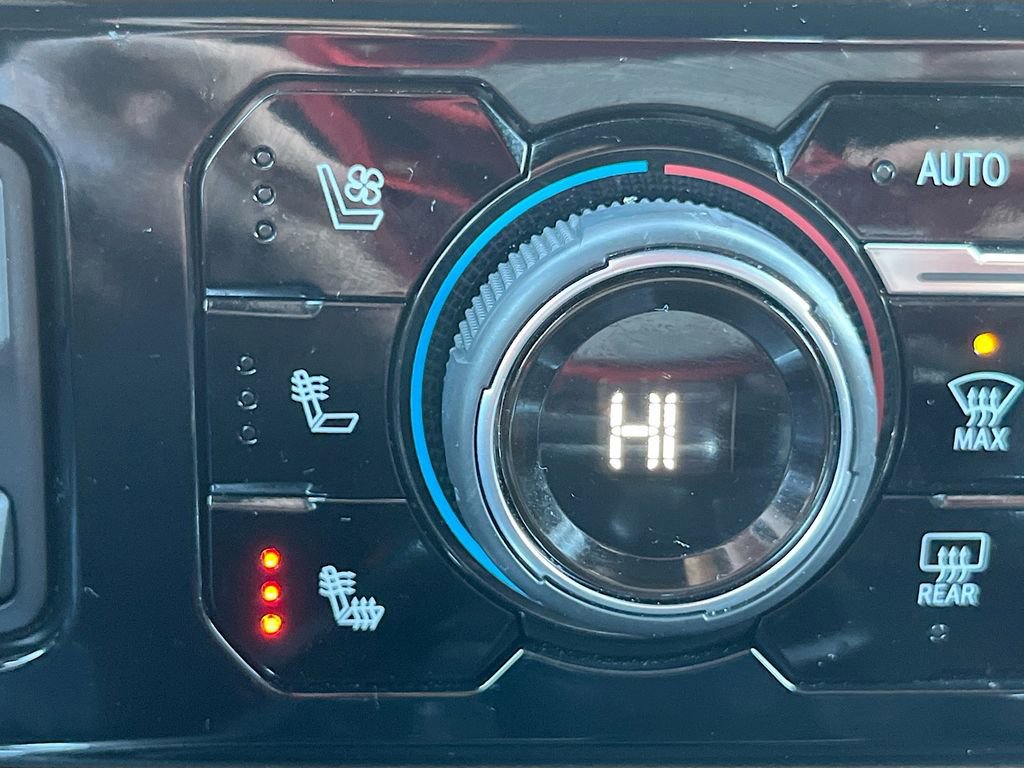 Used 2024 Chevrolet Silverado 1500 High Country w/ High Country Premium Package image 21