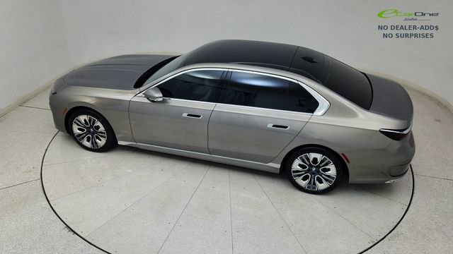 Used 2024 BMW i7 xDrive60 image 83