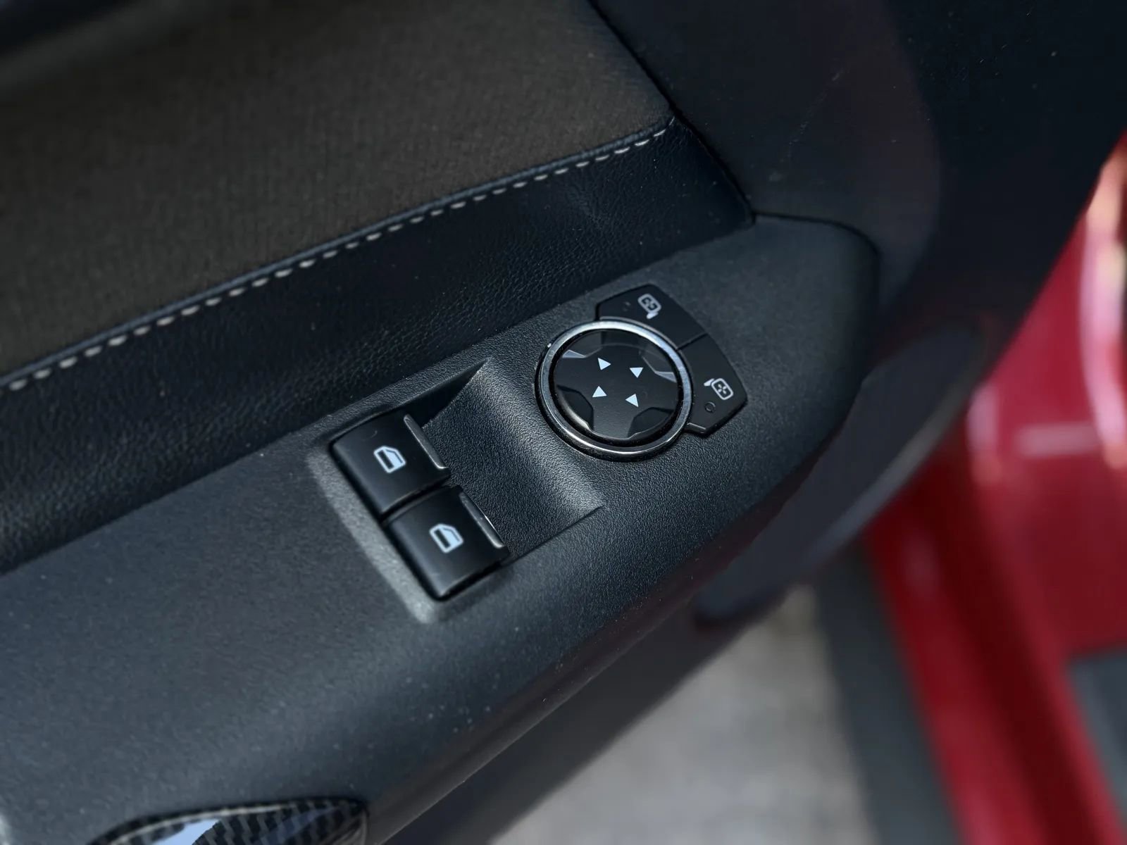 Used 2015 Ford Mustang GT RWD image 24