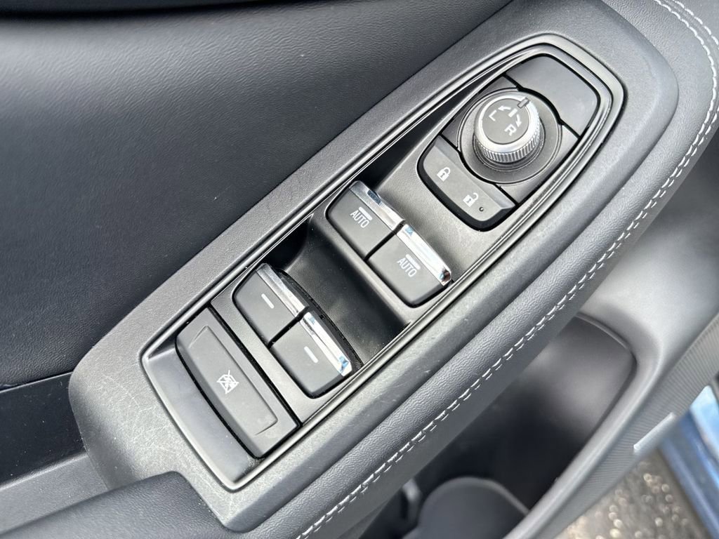Used 2023 Subaru Forester Touring AWD/4WD image 13