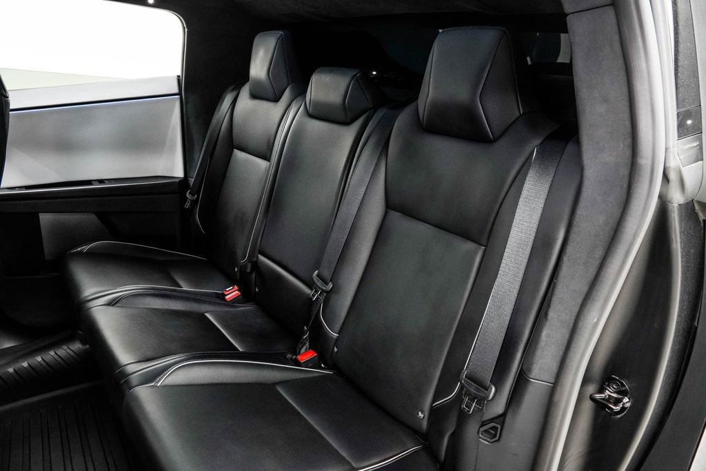 Used 2024 Tesla Cybertruck AWD Crew Cab image 17