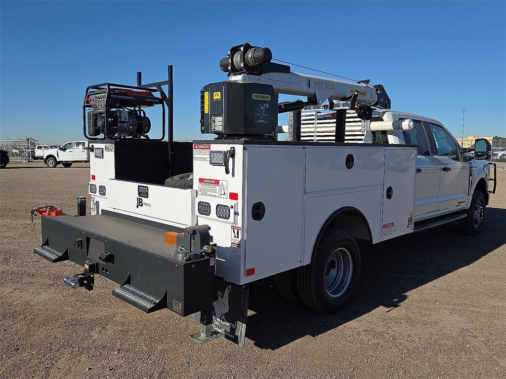 New 2025 Ford F350 XL w/ XL Chrome Package image 6