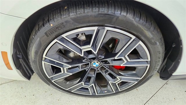 Used 2025 BMW i5 eDrive40i w/ M Sport Package image 57