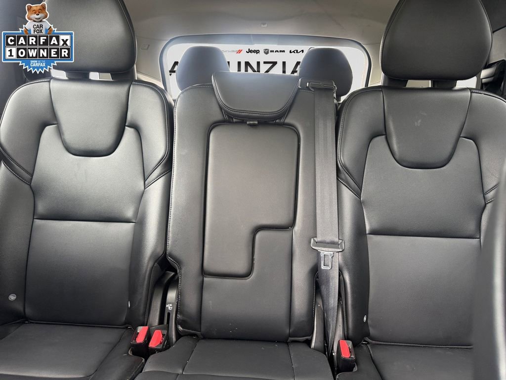 Used 2020 Volvo XC90 T5 Momentum w/ Protection Package Premier AWD/4WD image 16