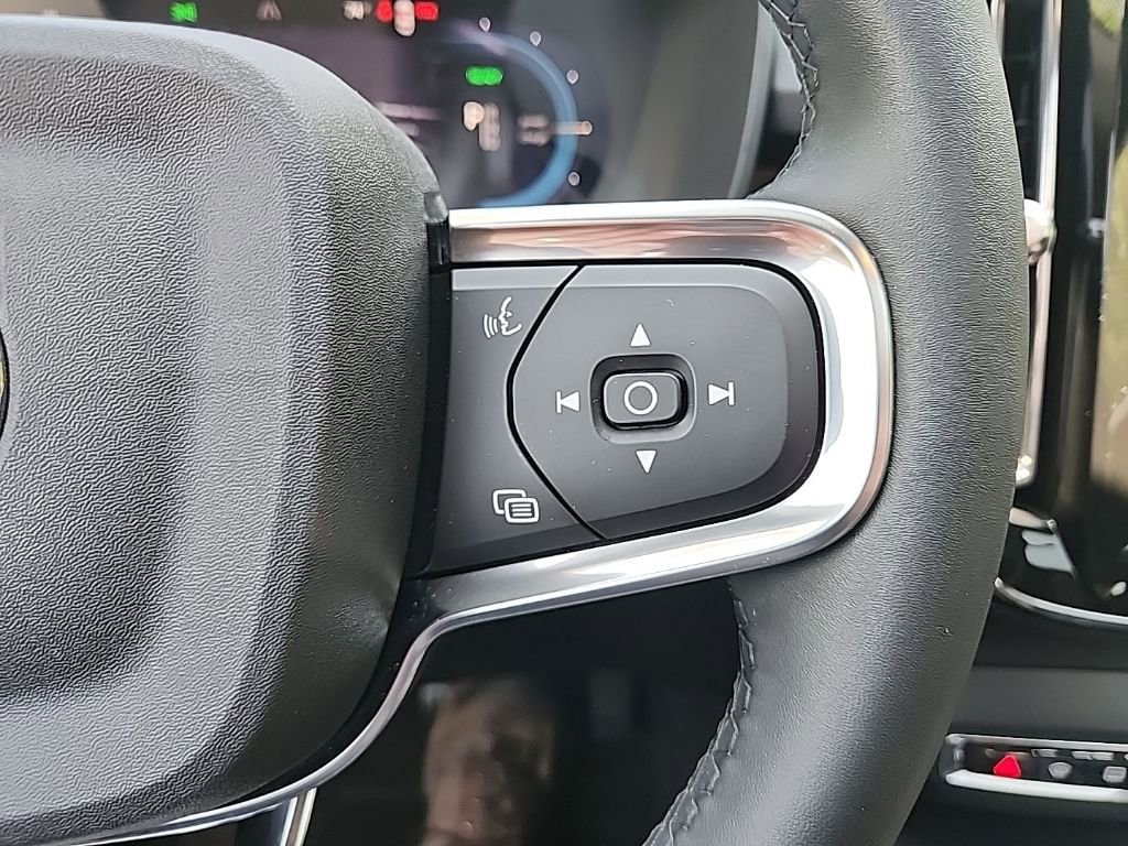 Certified 2024 Volvo XC40 Recharge Ultimate AWD/4WD image 15
