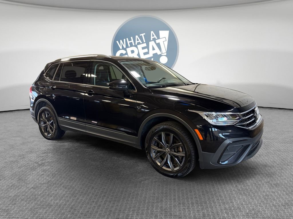 Used 2022 Volkswagen Tiguan SE AWD/4WD image 1