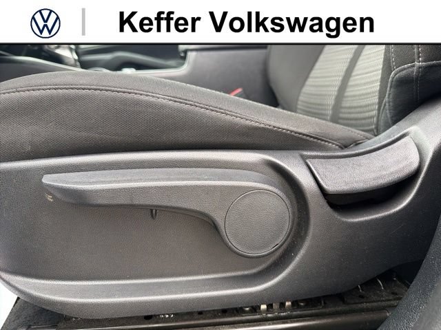 Used 2022 Kia Sorento LX FWD image 13