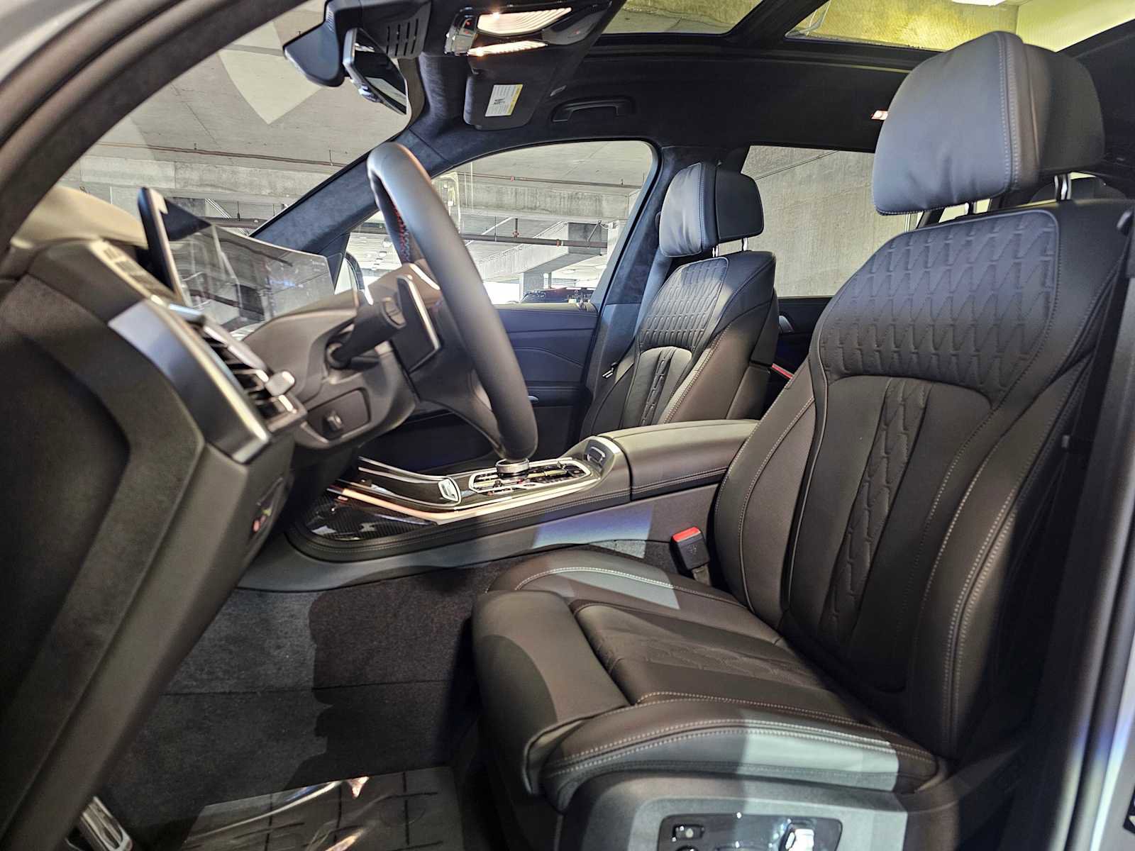 New 2026 BMW X7 M60i image 33