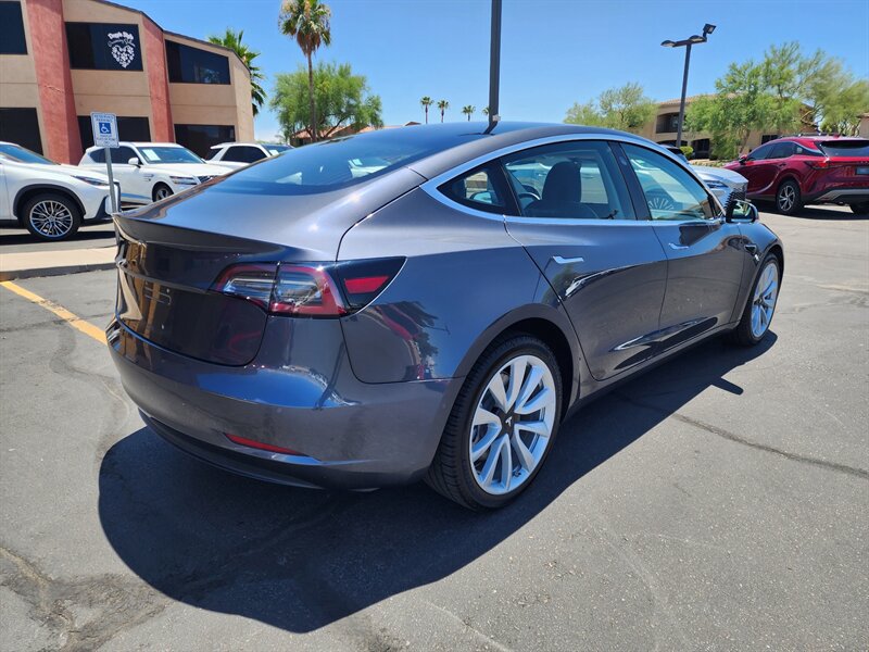 Used 2018 Tesla Model 3 Long Range RWD image 3