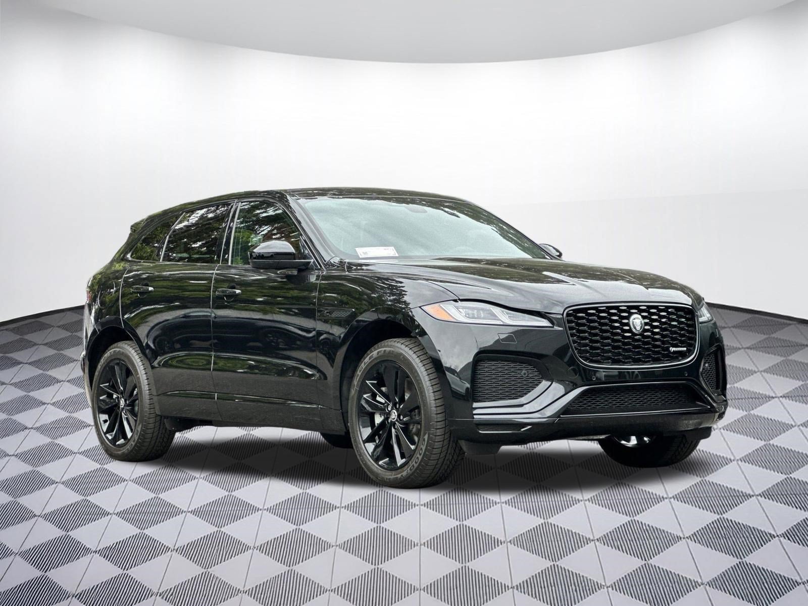 Used 2025 Jaguar F-PACE R-Dynamic S AWD/4WD image 6