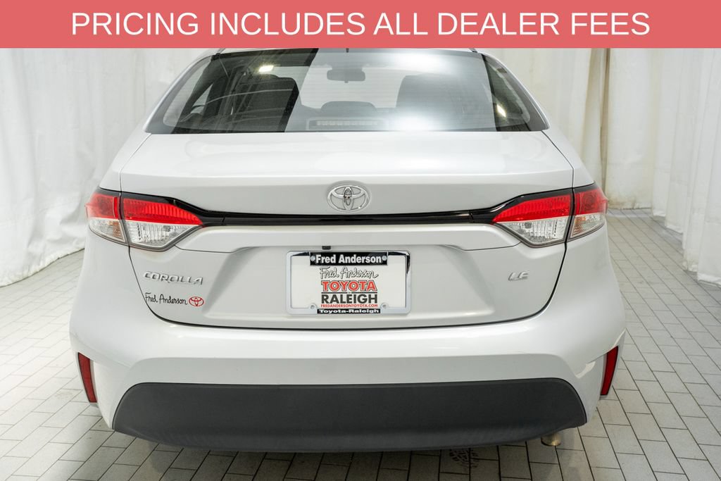 Used 2024 Toyota Corolla LE FWD image 4