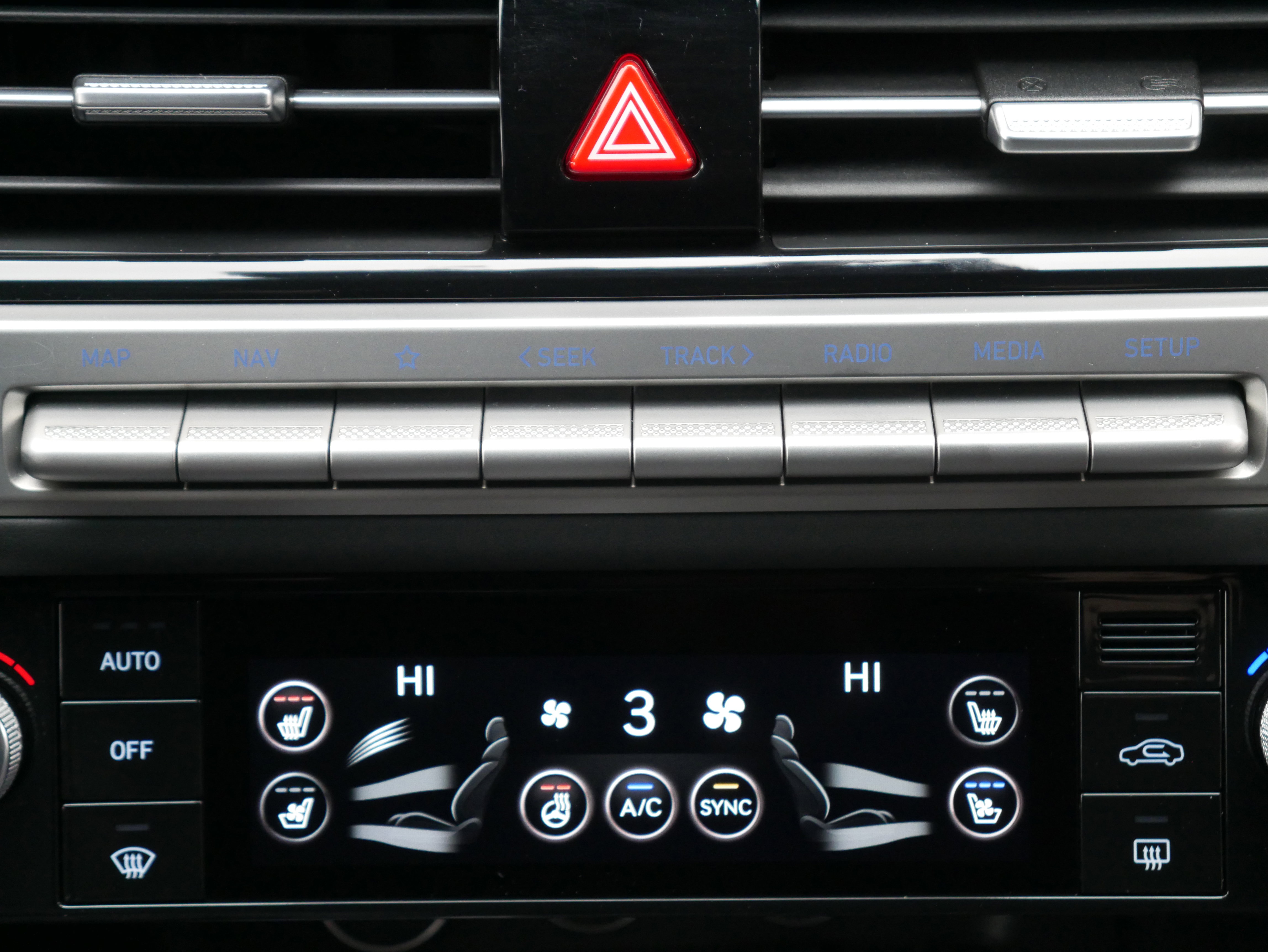 Used 2024 Genesis G70 2.5T w/ Sport Prestige Package image 20